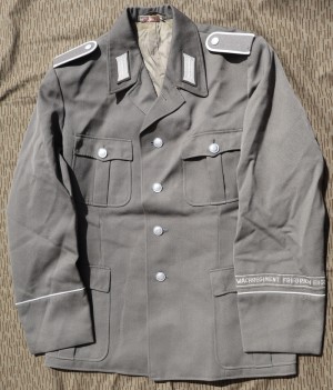 wr22s.jpg (5379 bytes)